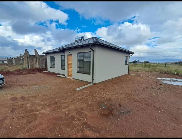 3 BEDROOM HOUSE FOR SALE IN WINDMILL PARK